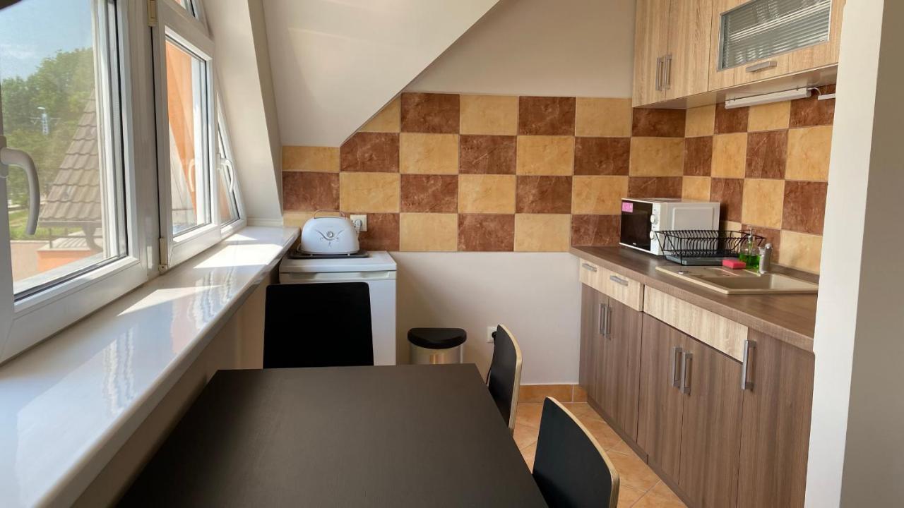 Korall Apartman Balatonfůzfő Eksteriør bilde