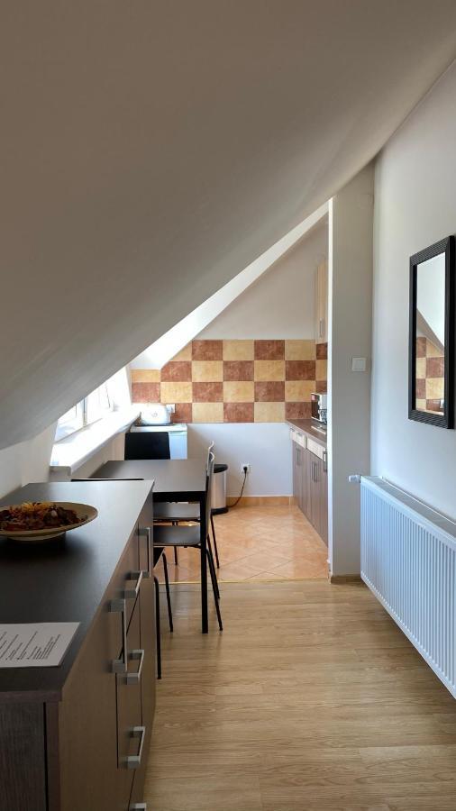 Korall Apartman Balatonfůzfő Eksteriør bilde