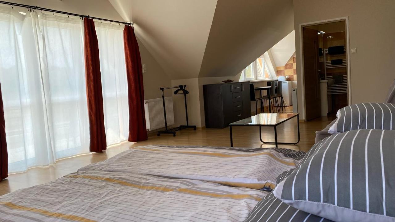 Korall Apartman Balatonfůzfő Eksteriør bilde