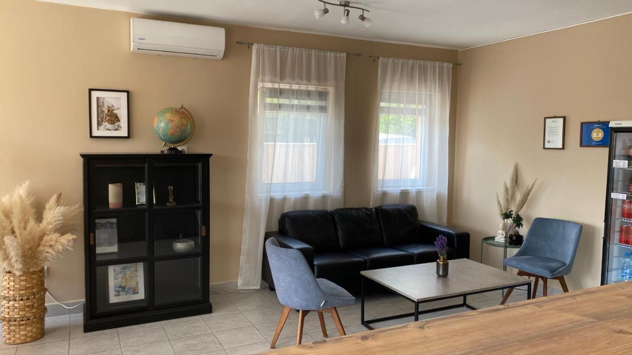 Korall Apartman Balatonfůzfő Eksteriør bilde