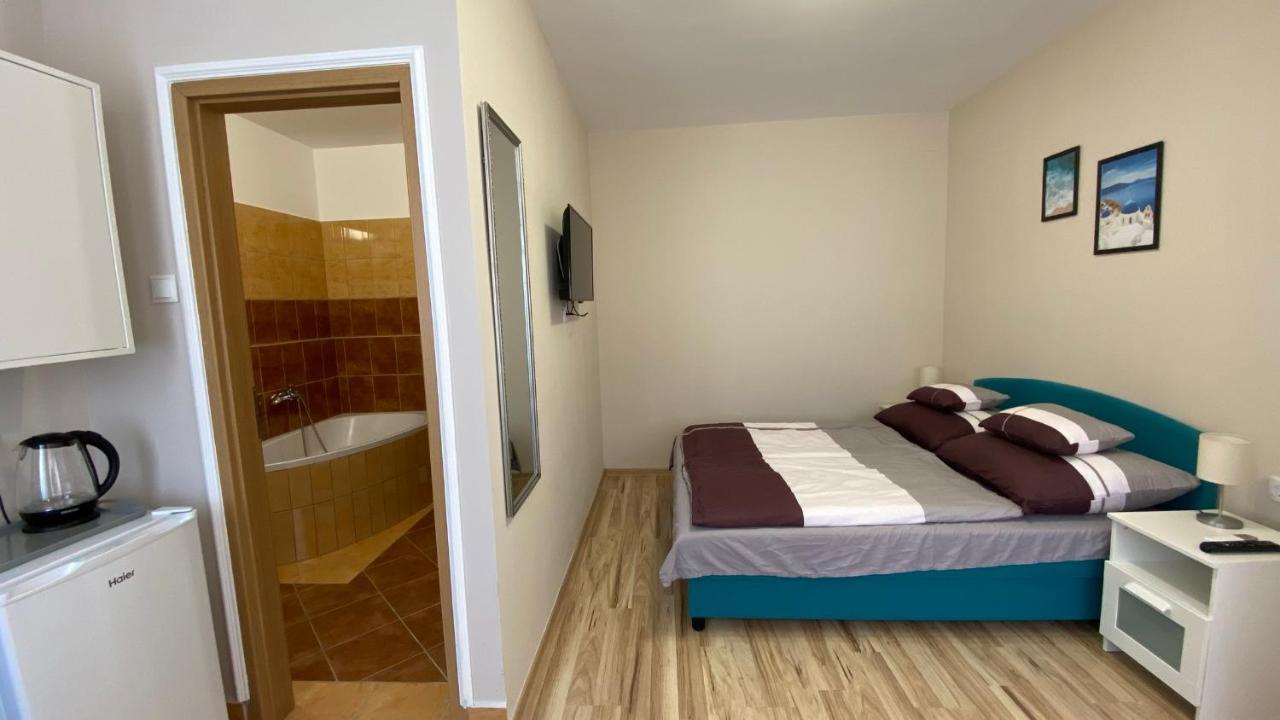 Korall Apartman Balatonfůzfő Eksteriør bilde